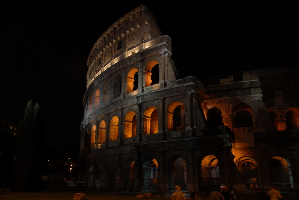 Coliseum  Rome by Rhammes