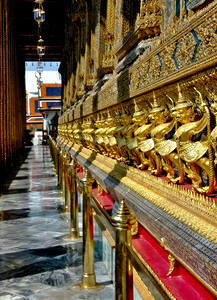 Thailand-RE - The Golden Temple in Bangkok 11
