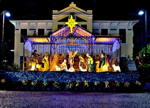 Macau-Decoration of Jesus Christ on Christmas Day 03