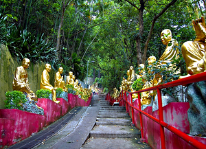 HK Island-RE - Ten Thousand Buddlh Temple 03