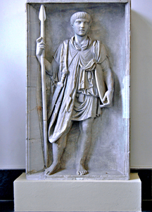 EU-AW-Statue Display 06