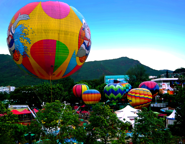Hong Kong-AT -  Colorful Balloon Ready to Fly 2 Print