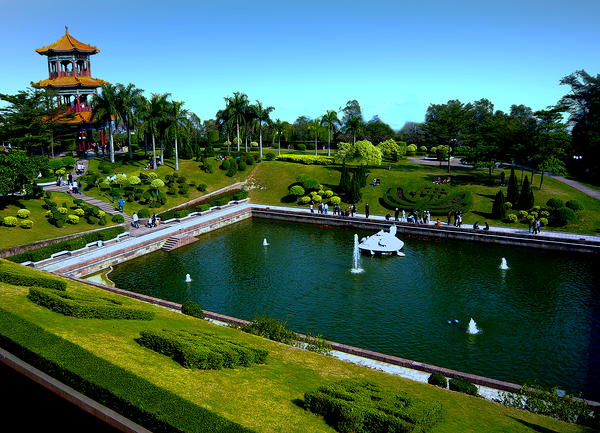 China-NP - Nansha Phoenix Lake Park 11 Print