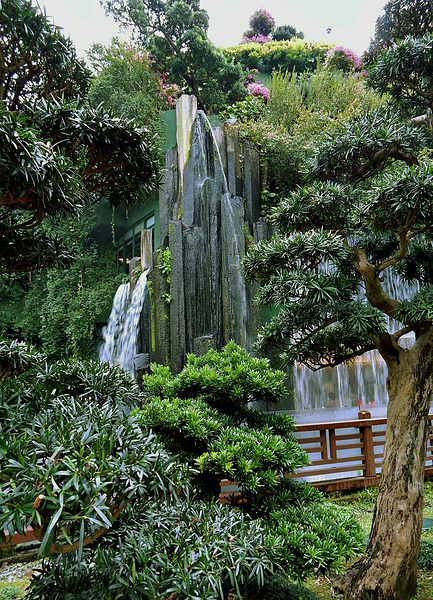 Hong Kong-NP - The famous Temple Garden 15 Print