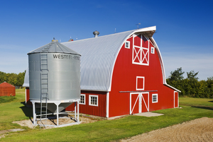 red barn and grain bin