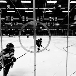 Hockey players 