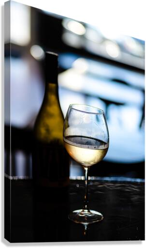 Vino Canvas Print