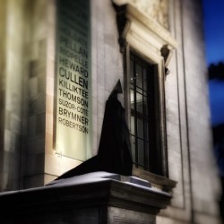 09833220 B154 4FB9 B252 6E8078331F2F