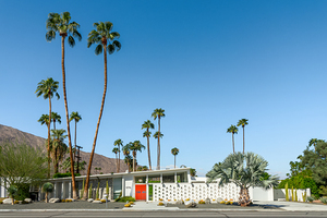 Modern mid-century house Palm Springs