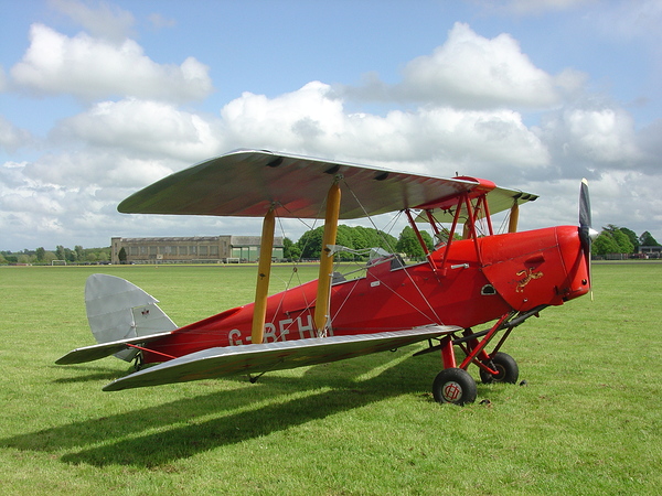DH82a Tiger Moth by Ross Sharp