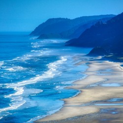 Hobbit Beach - Oregon