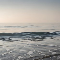 Minimalist Ocean Surface with Soft Reflections