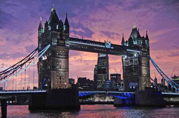 LONDON BRIDGE Print