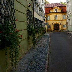 Cobble stone walkway in Prague DSC01578