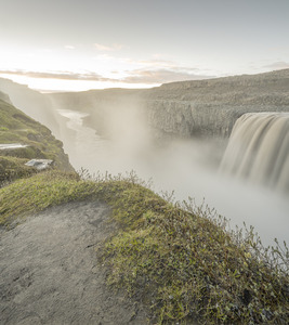 Iceland-Lookin Down River