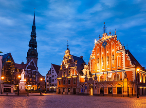 Riga Town Hall Square House of the Blackheads St. Roland Statu