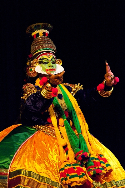 Kathakali dance. Bhava Bhavanam Festival. September 2009. Chenna by Dmitry Rukhlenko