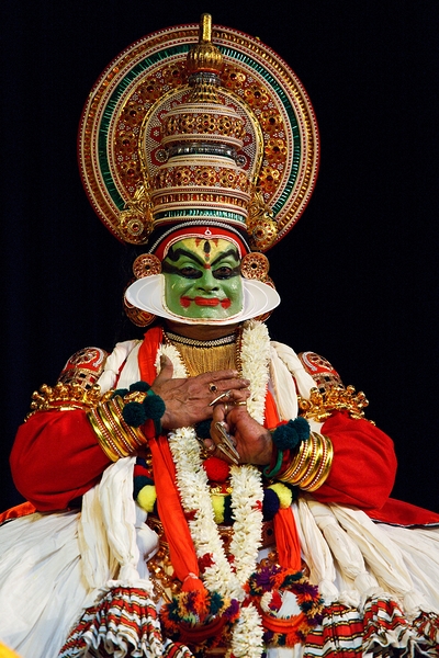 Kathakali dance. Bhava Bhavanam Festival. September 2009. Chennai by Dmitry Rukhlenko