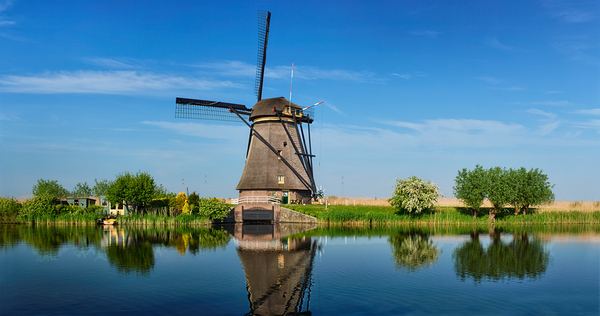 Windmills at Kinderdijk in Holland. Netherlands by Dmitry Rukhlenko