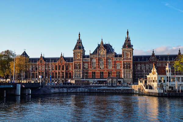 Amsterdam Centraal station Netherlands by Dmitry Rukhlenko