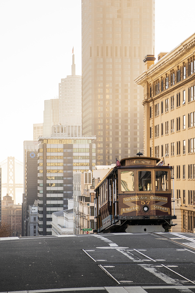 San Fransisco Cable Car by Peter Orfankos