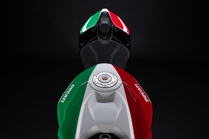 Ducati Panigale V4 Tricolore