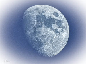 Now thats a MOON...