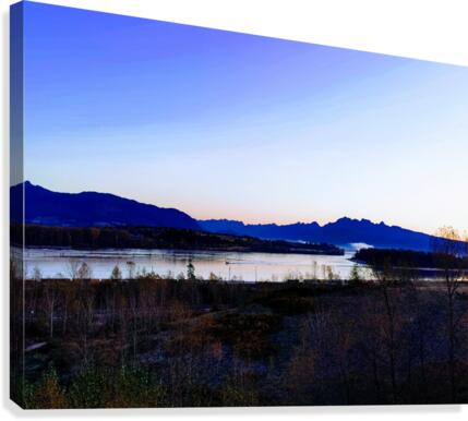 MOUNTAIN DAWN Canvas Print