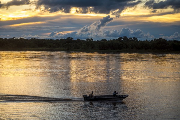 Araguaia River - Returning fishermen by Augusto Miranda