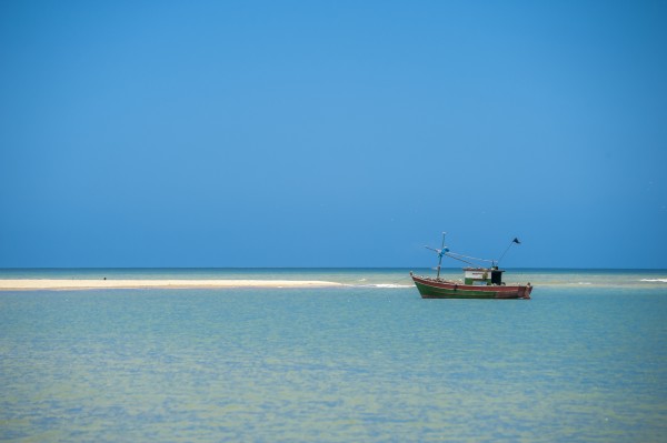 Waiting boat by Augusto Miranda