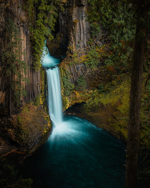 Oregon Waterfalls by Reagos Photos