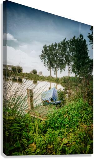 OLD BOAT Canvas Print