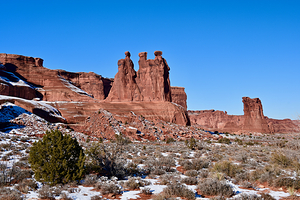 3 Gossips Arches