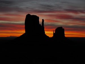 Monument Valley Mittens Early Sunrise