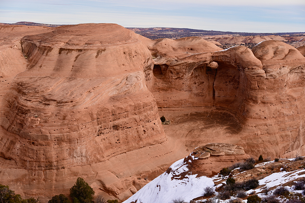 Delicate Arch Hike Up by Tom Fritz