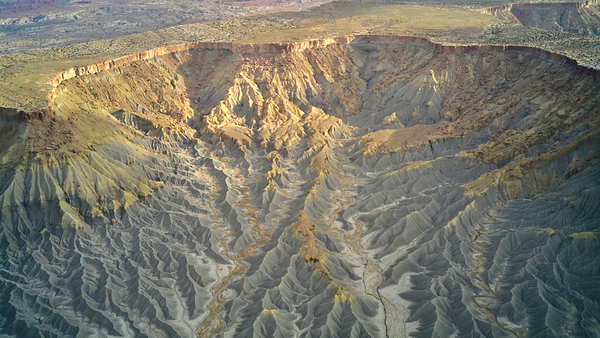 N Caineville Mesa Bowl by Tom Fritz