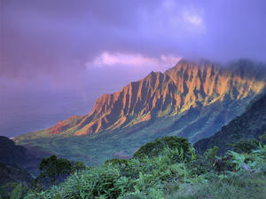 Hawaii, Kauai, Na Pali Coast, Kalalau Valley, Ka'a'alahina Ridge, Purple Sky A41F