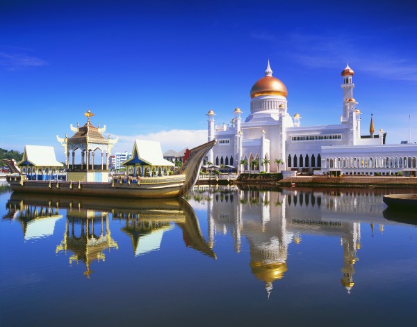 Sultan Omar Ali Saifuddien Mosque; Bandar Seri Begawan, Brunei by PacificStock