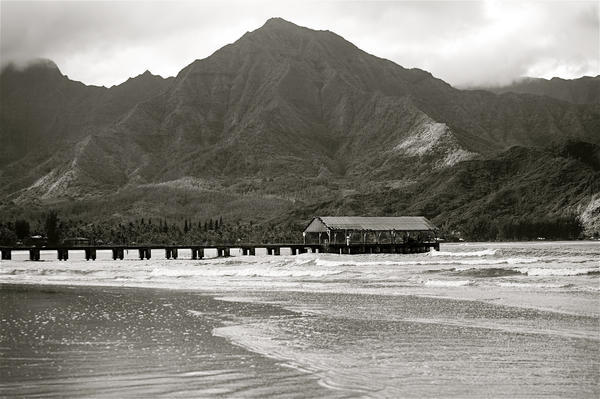 Hawaii, Kauai, Hanalei Bay And Pier At Sunset, Black And White. by PacificStock