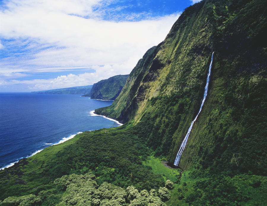Hawaii, Big Island, Hamakua Coast, Waterfalls Cascade Into
