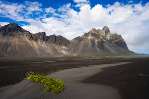 Majestic Vestrahorn Landscape in Iceland
