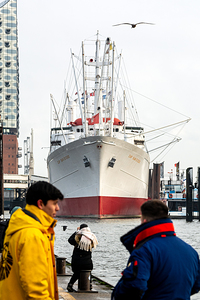 St. Pauli Landungsbrücken and Cap San Diego in Hamburg