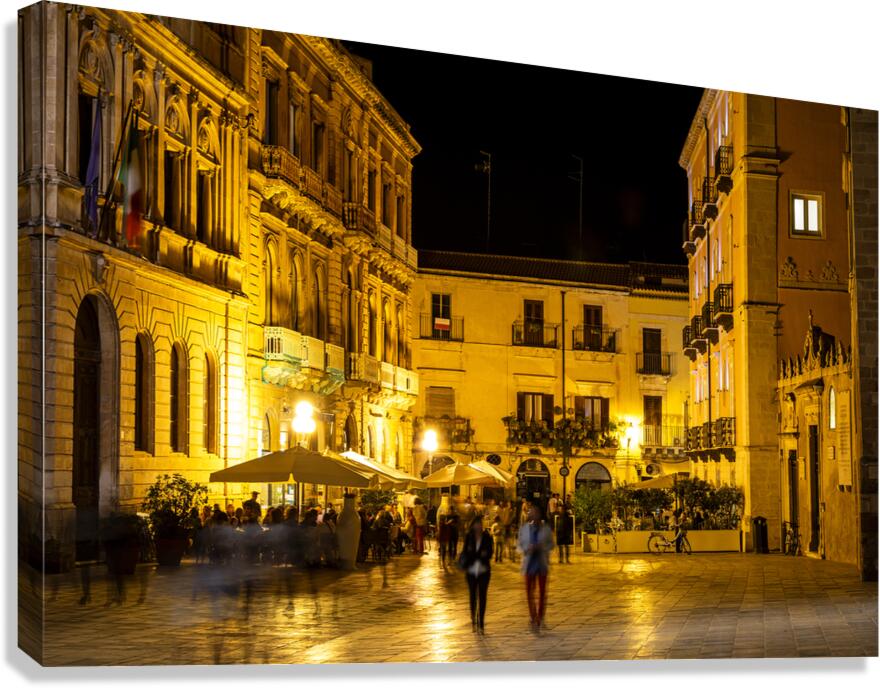 Night shot of square and baroque buildings in beautiful ancient Italian city Syracuse on the island of Sicily Canvas Print