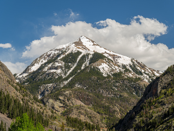 Sunny view of landscape around Ouray by Kit Leong