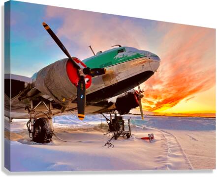 DC-3 Keeping Warm Canvas Print