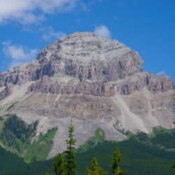 Crowsnest Mountain