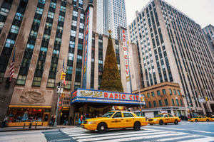 NYC taxi Radio City Hall