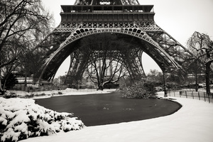 Paris under the snow