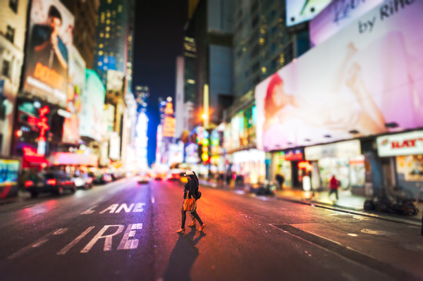Two girls in Manhattan Print