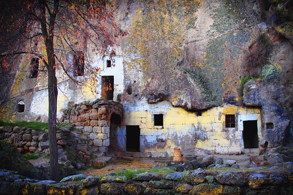 Maisons troglodytes  |  Troglodyte Houses  by Louise Tanguay